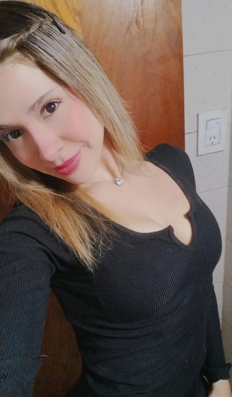 Eli, 27