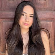 Isabela, 23