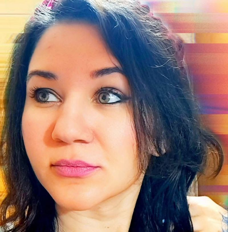 Simona-Maria, 35