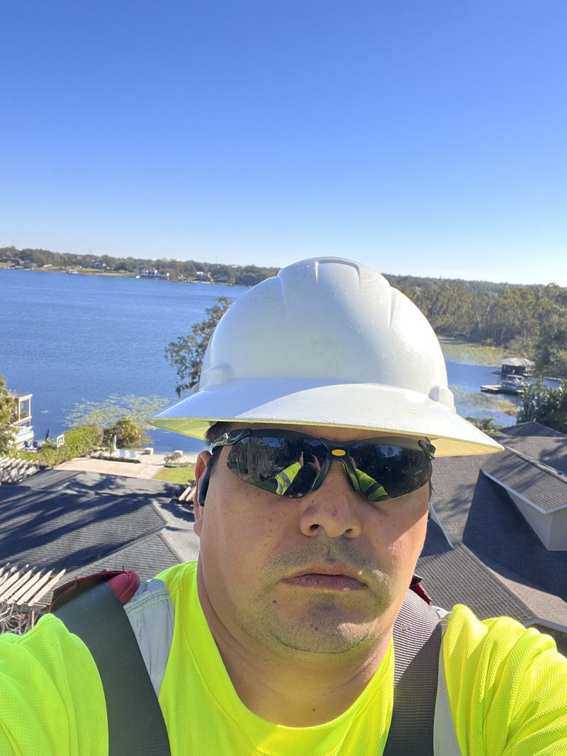 Holmer, 44
