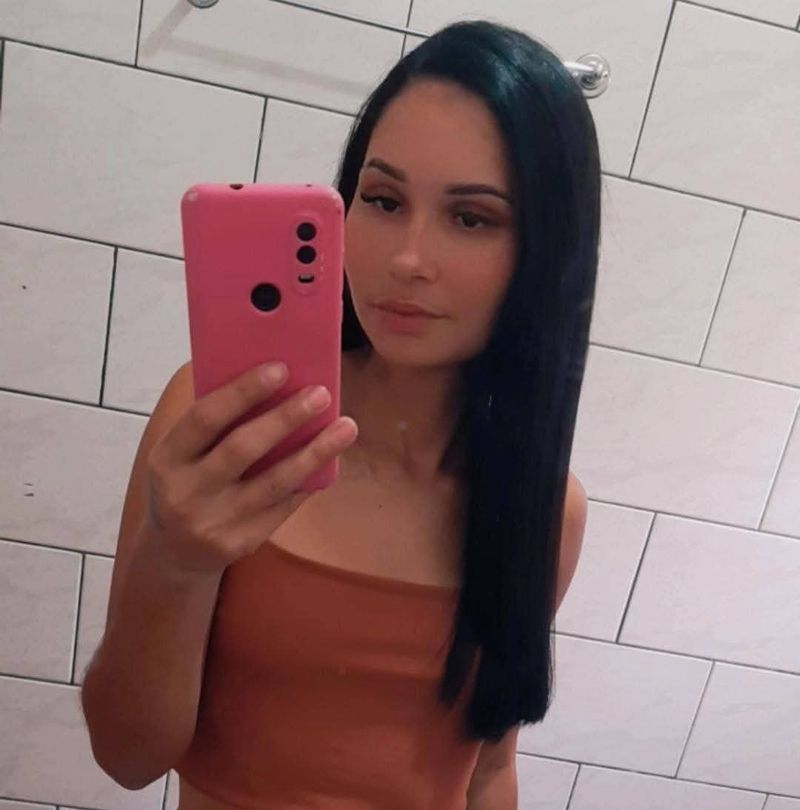 Gaby, 23