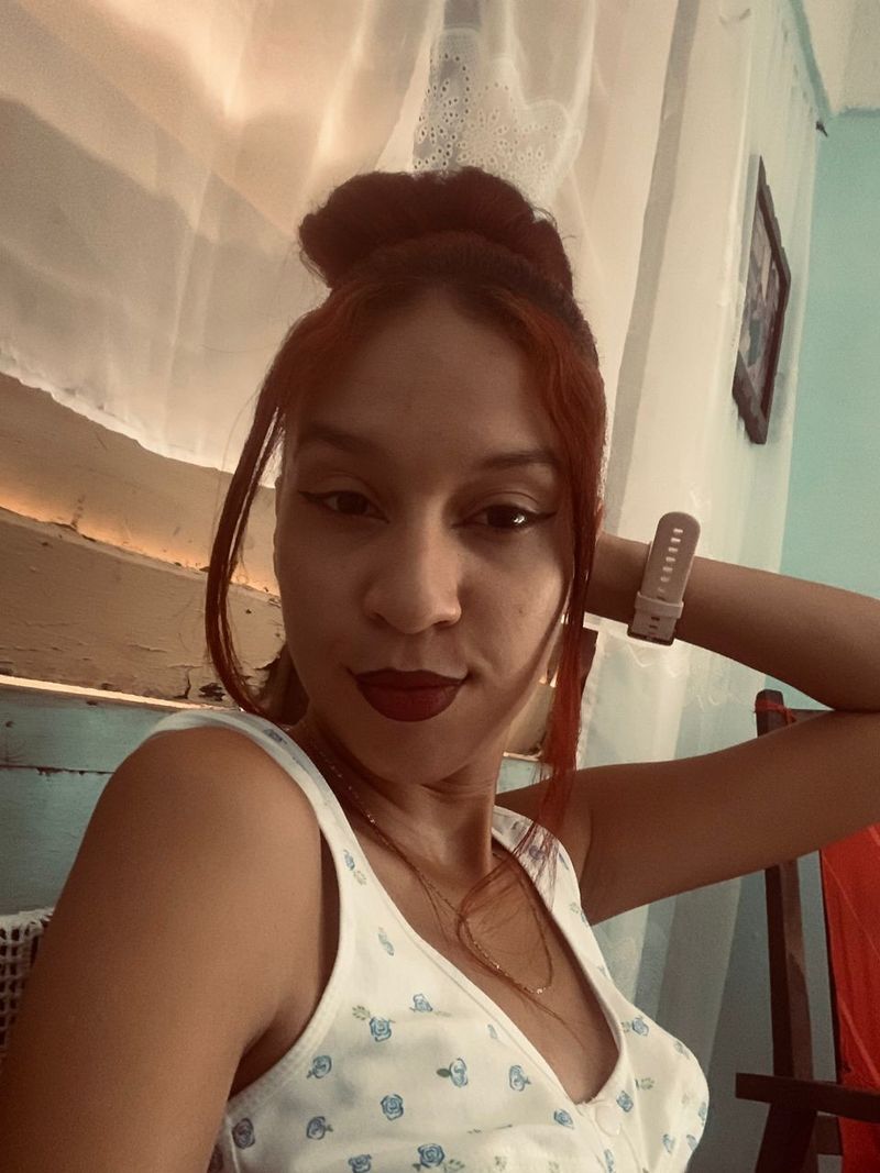 Lily, 24