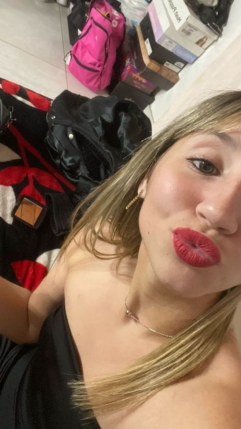 Lei, 21