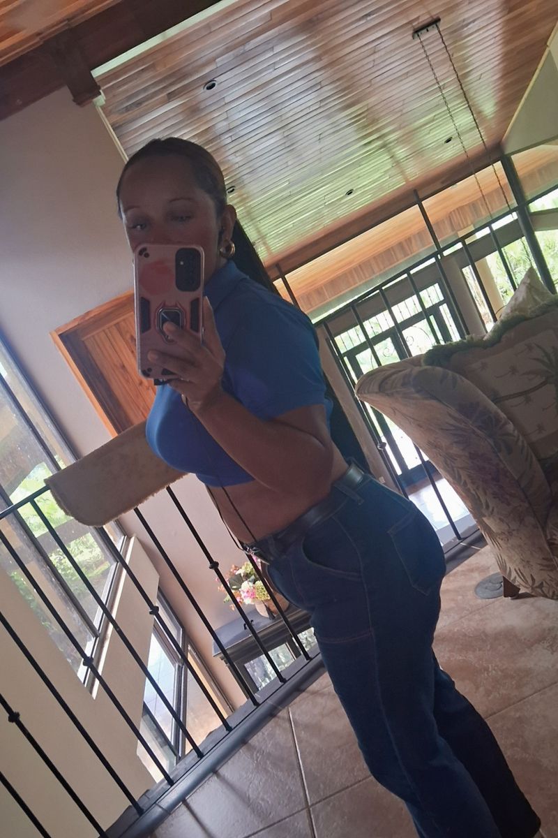 Katherine, 32