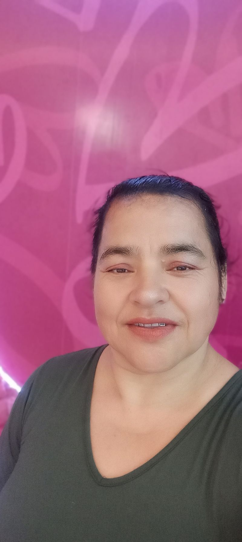 Sandra, 47