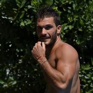Fede, 44