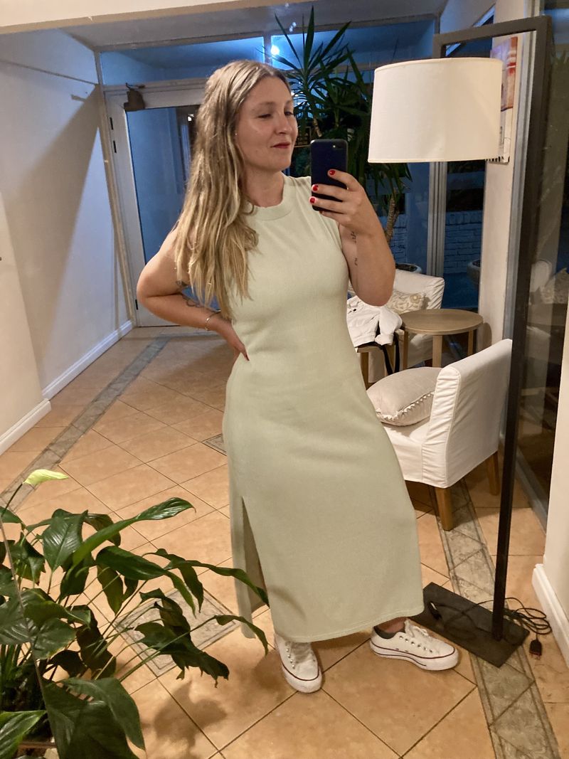 Kat, 33