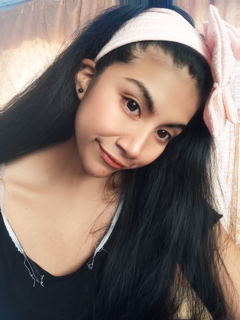 Aracely, 24