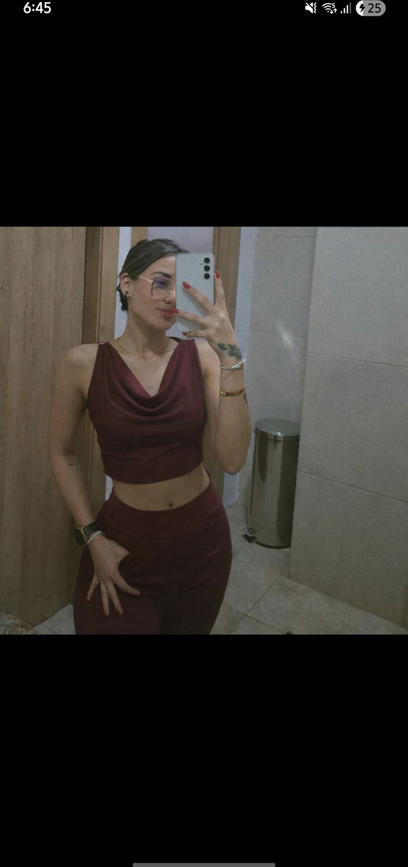 Yis, 25