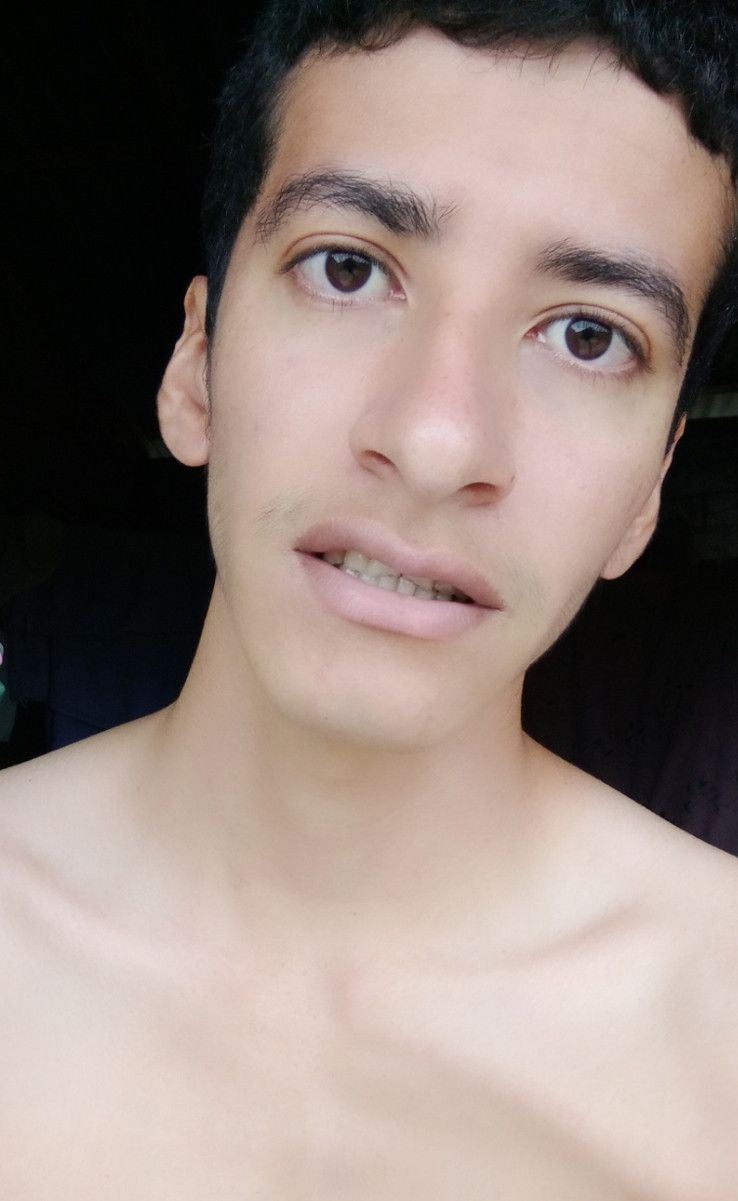 Javier, 24