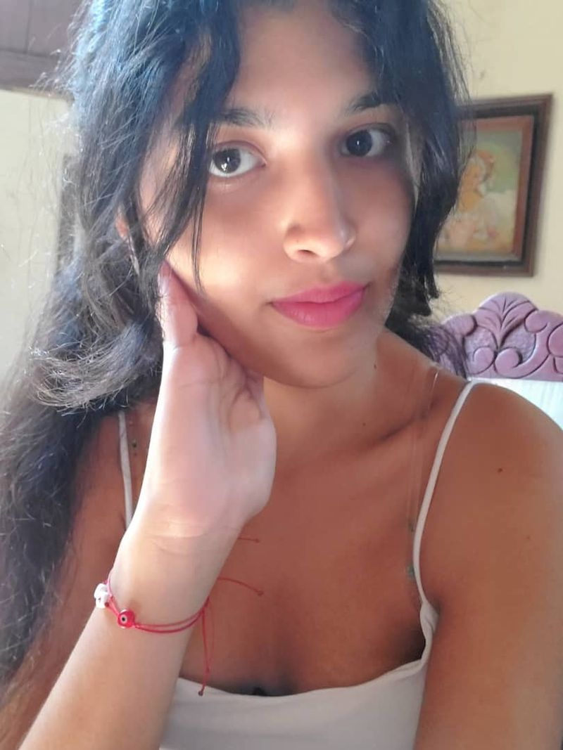 Glenda, 26