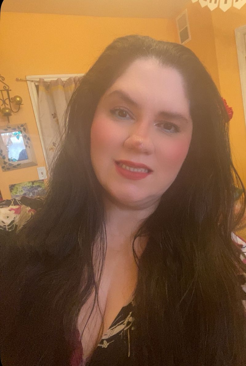 Veronica, 46