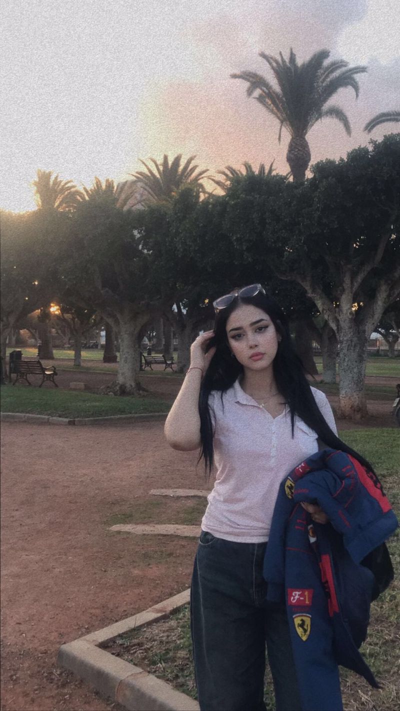 Hiba, 18