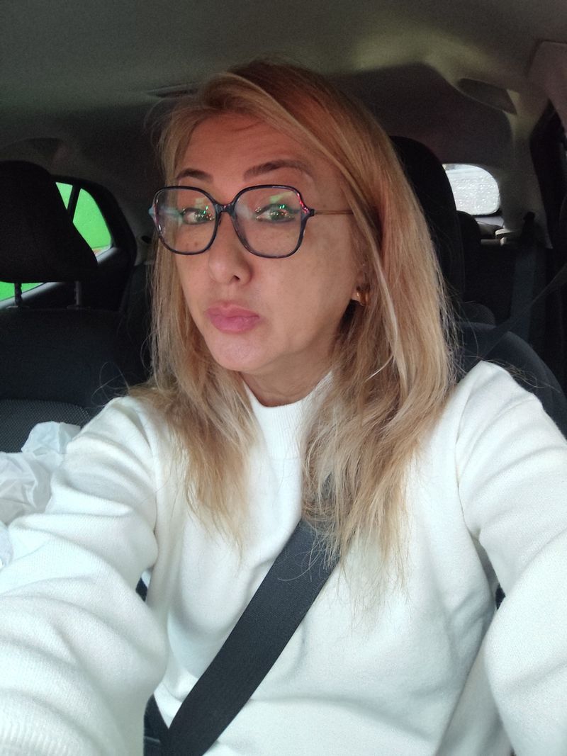 Bettina, 60