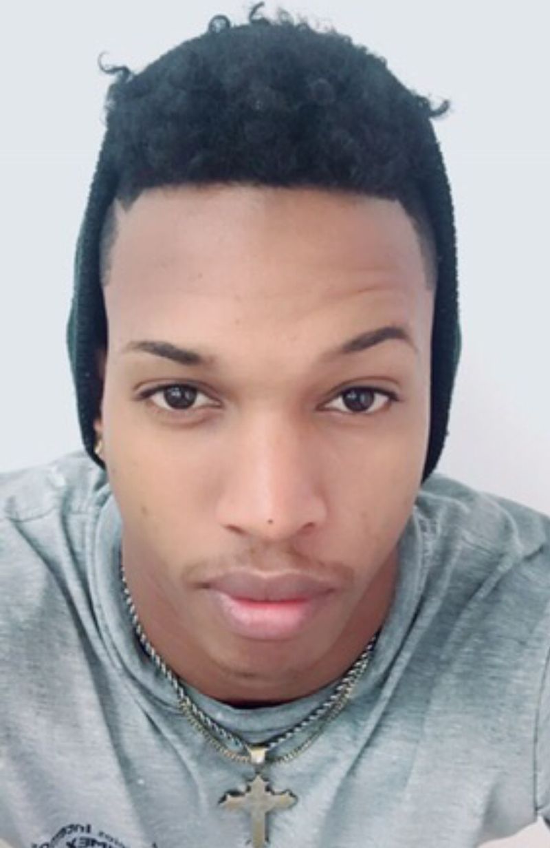 Rolando, 31