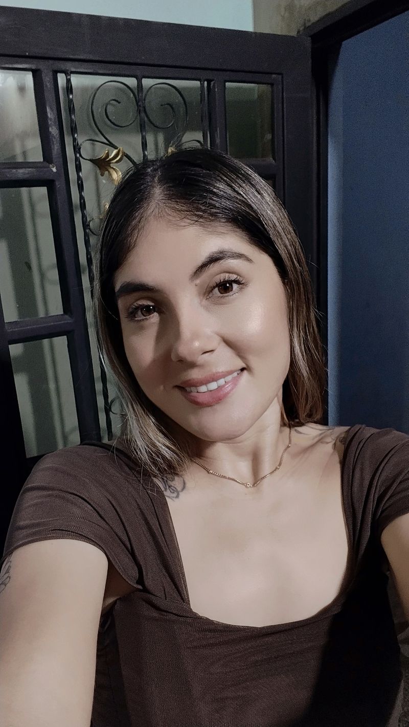Andrea, 31