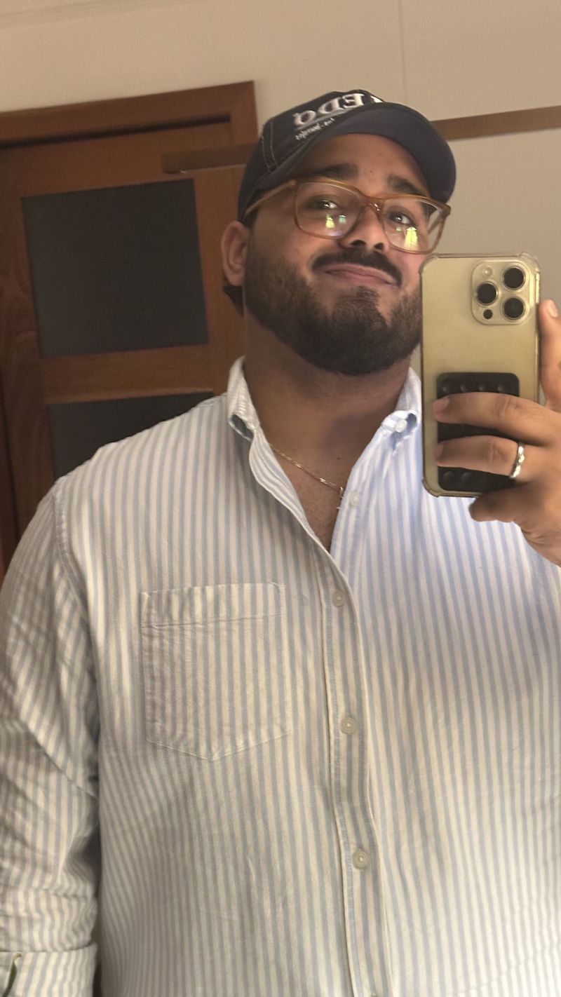 Sebastian Fernandez M, 27
