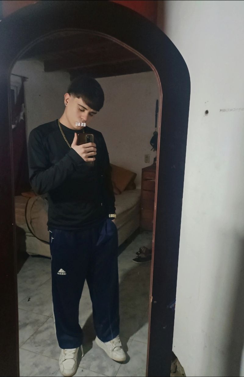 Aguss, 18