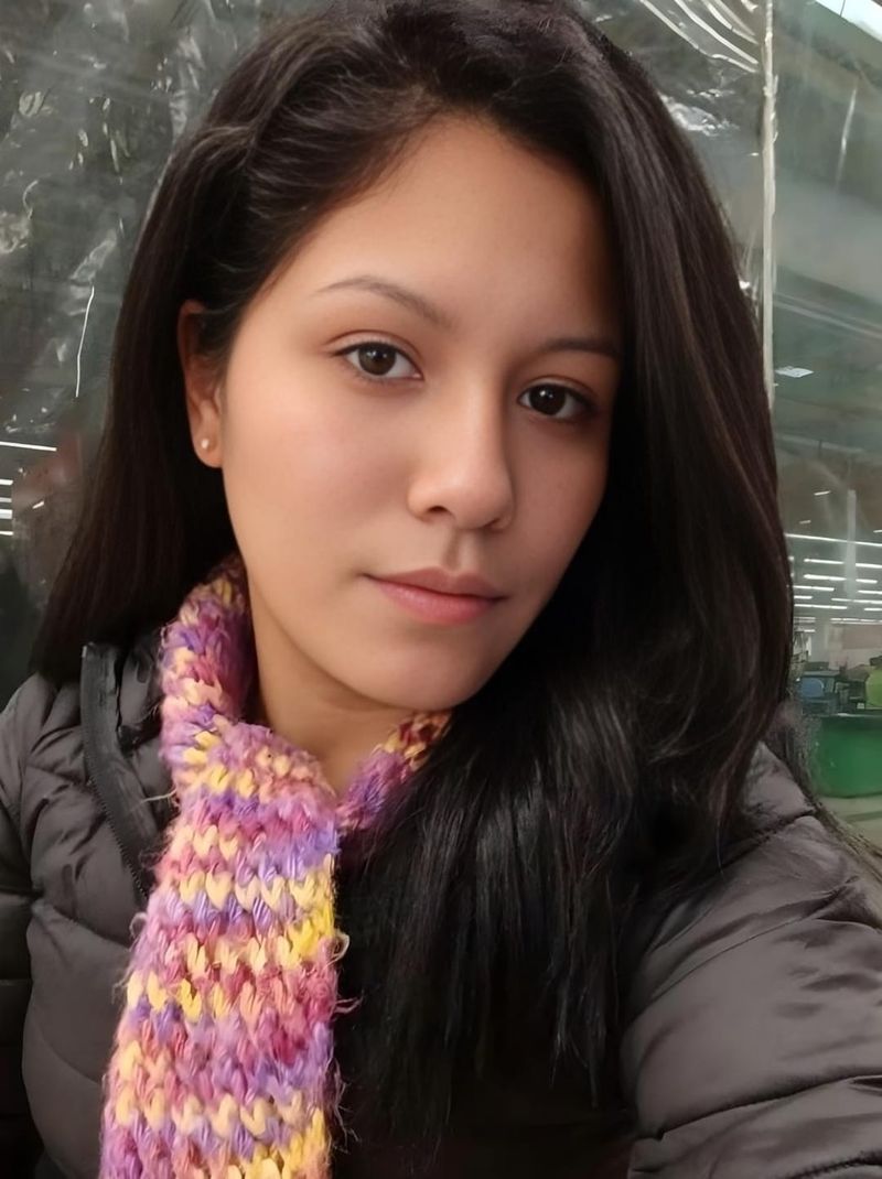 Tania, 32