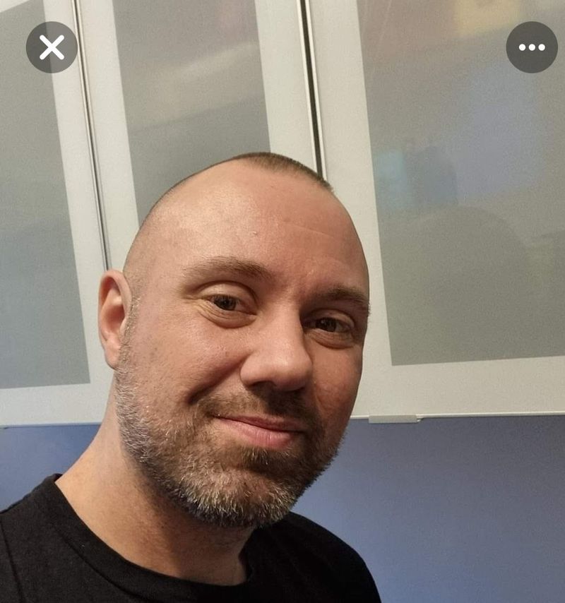 Jan Larsen, 40