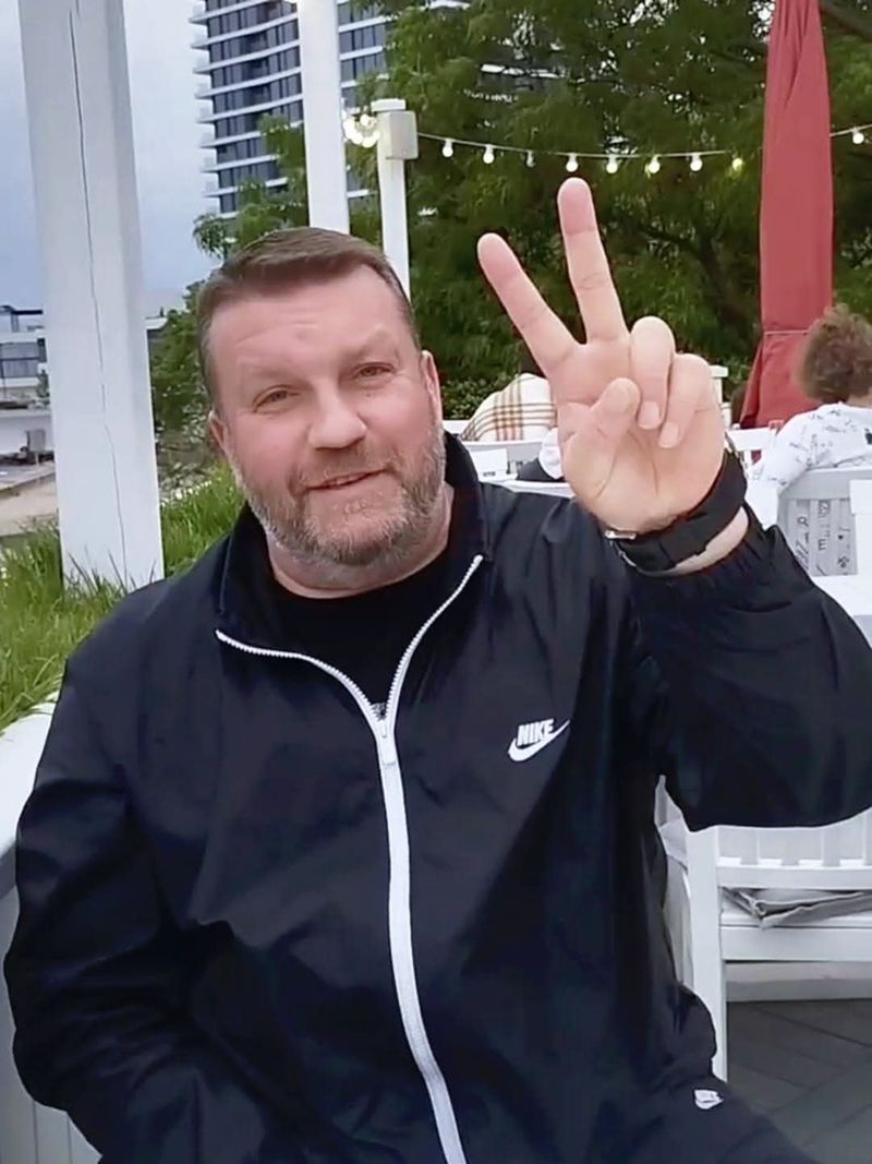 Павло, 53