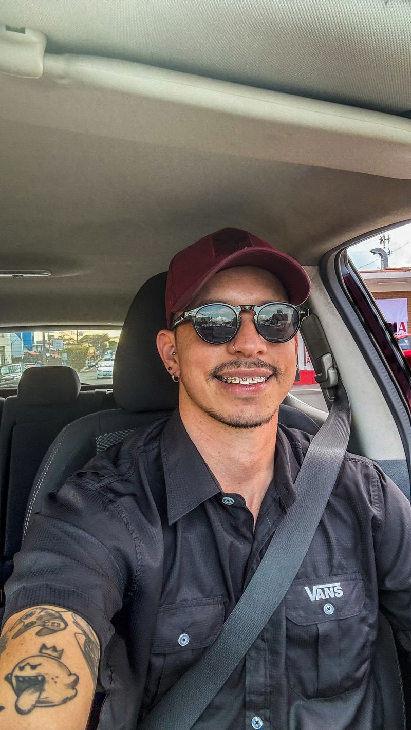 Jean C, 33