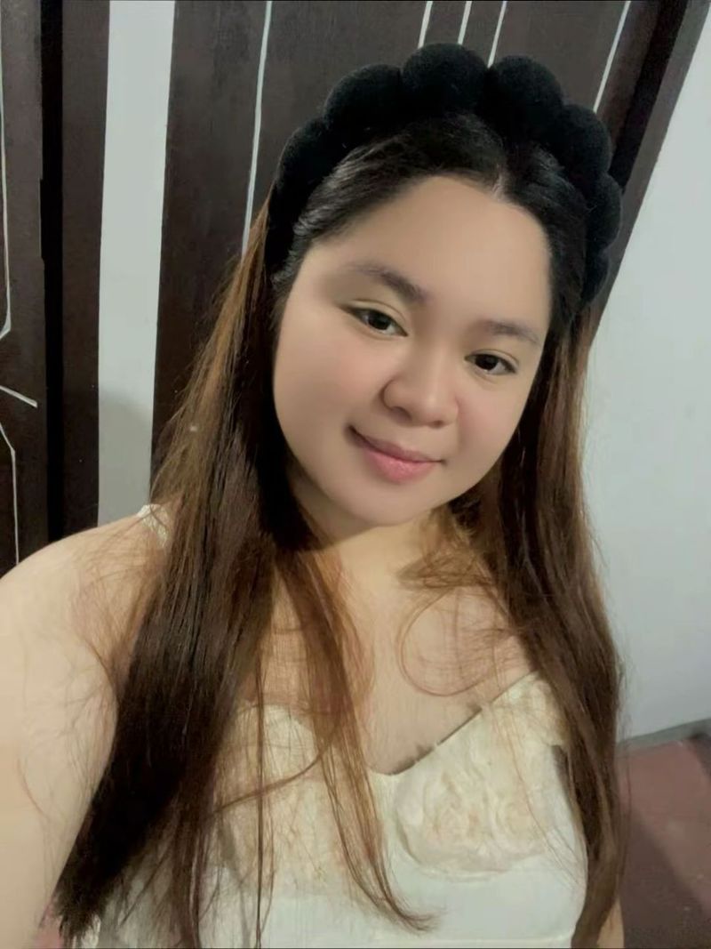 Yuiko, 23