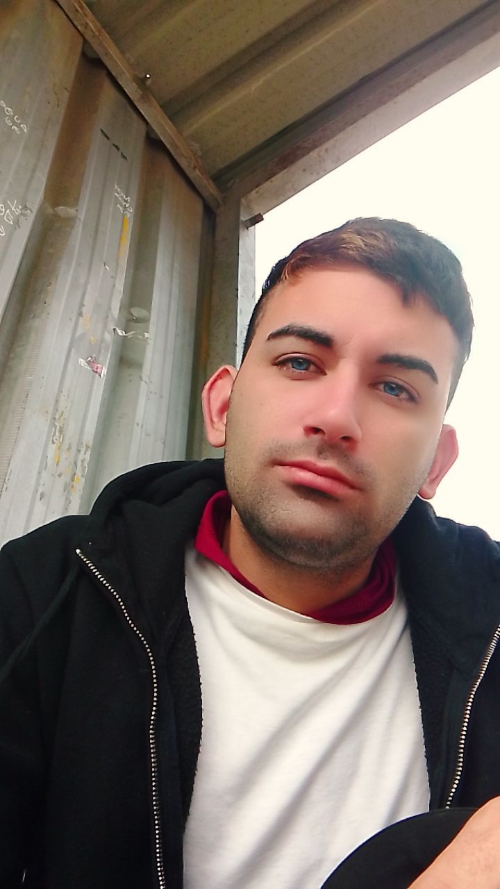 Rodol, 24