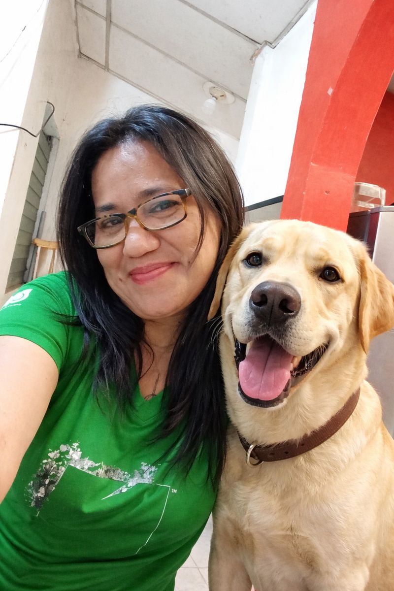 Susana, 48