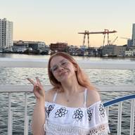 Ewa, 27