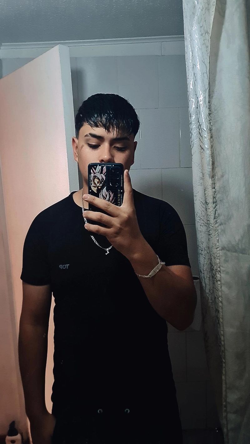 Lucas, 18