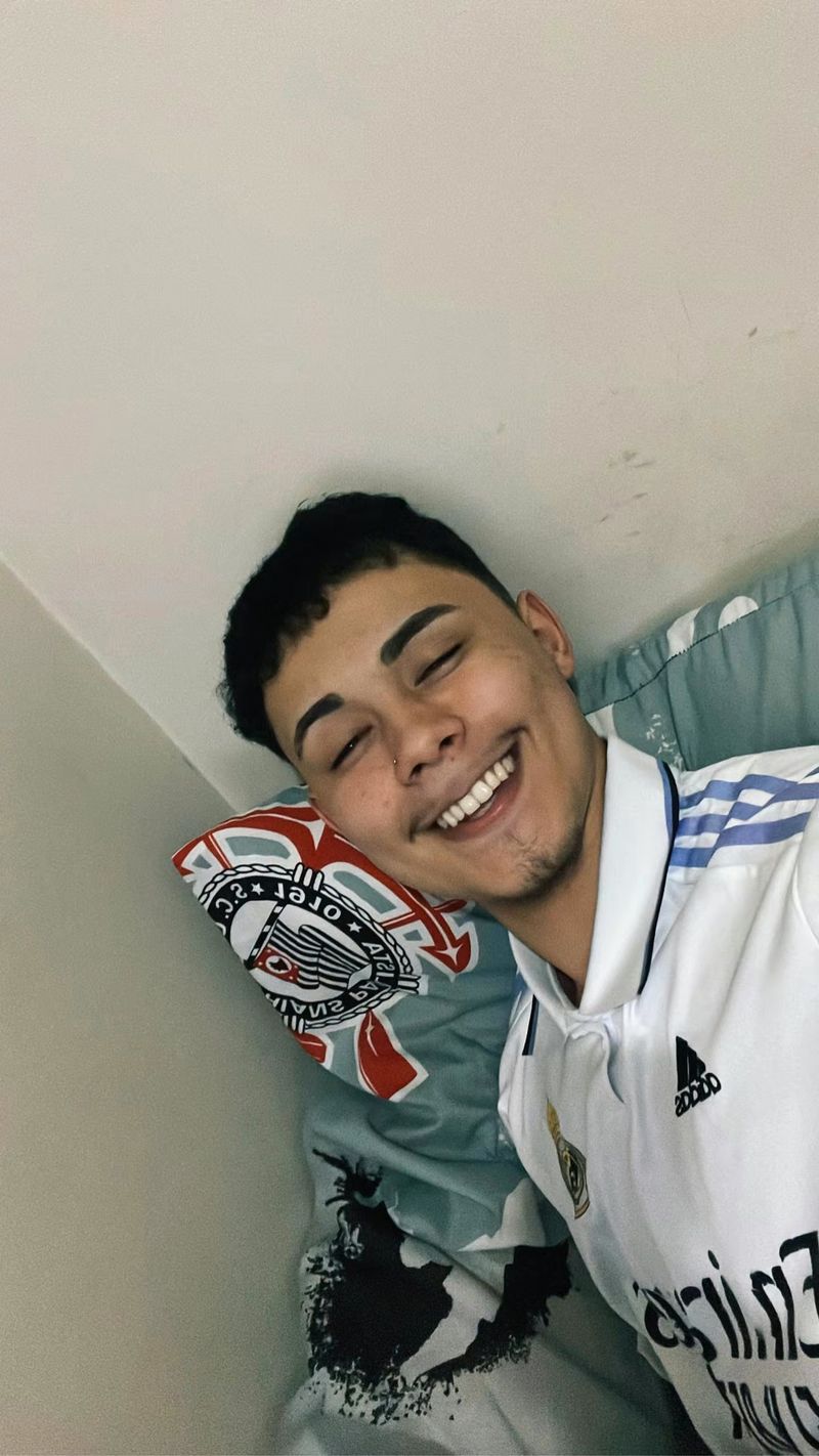 Felipe, 18