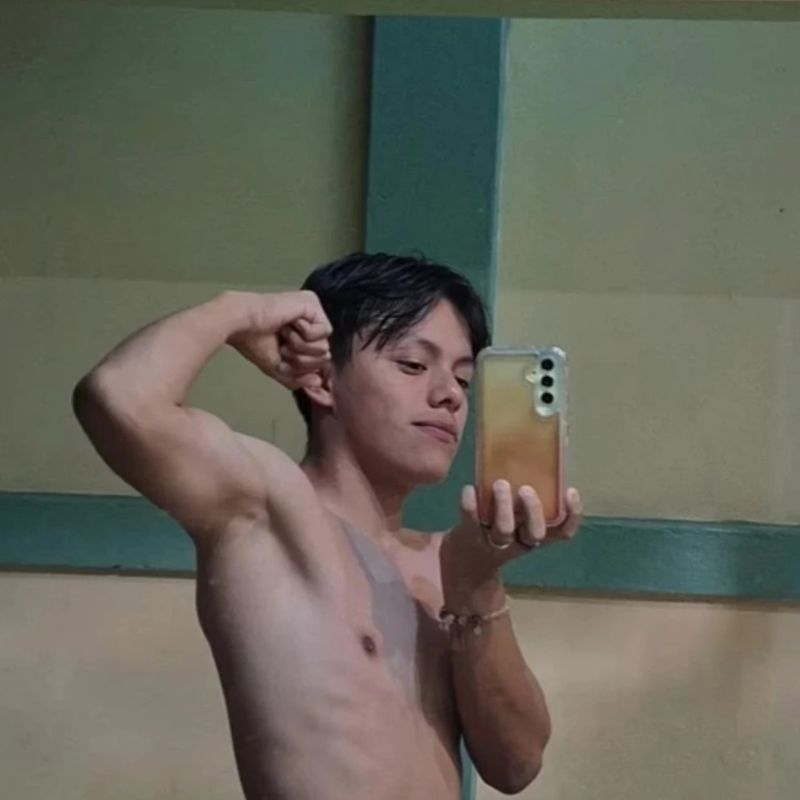 Cristian, 21