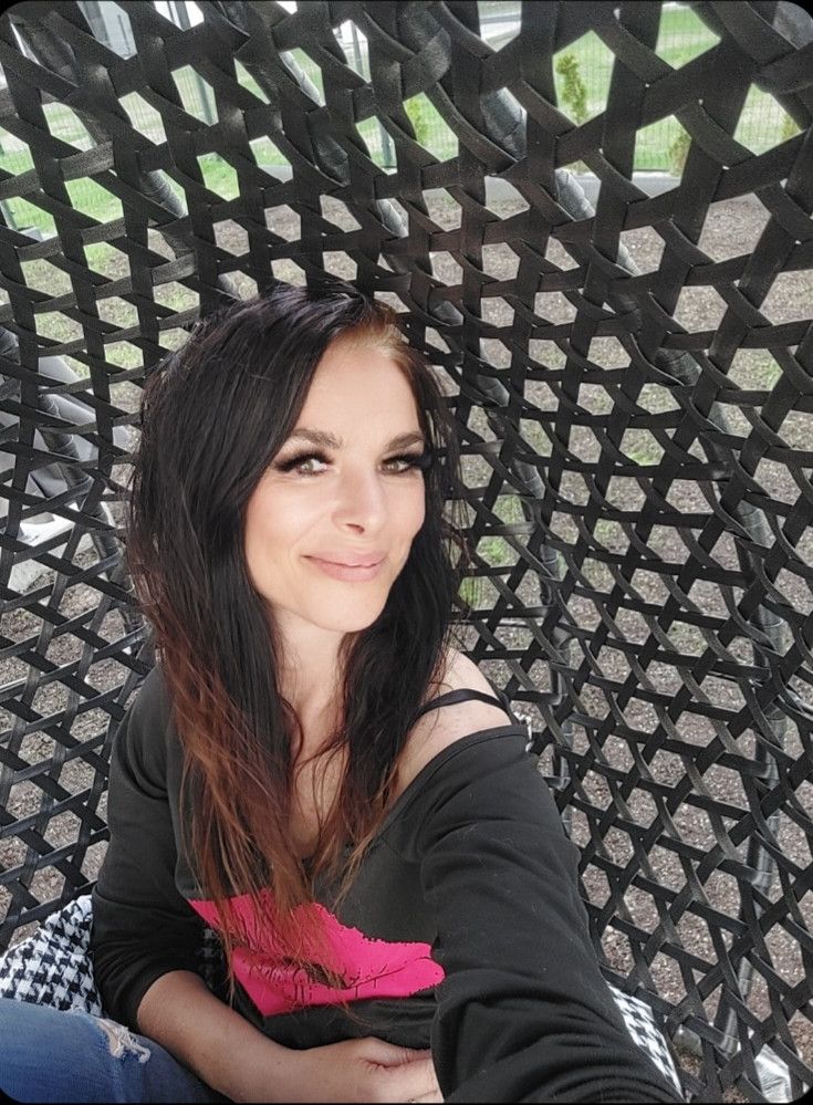 Destine, 45
