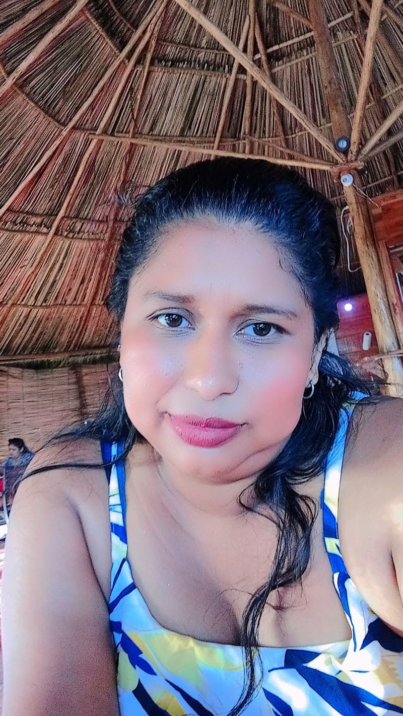 Finita Solorzano, 28