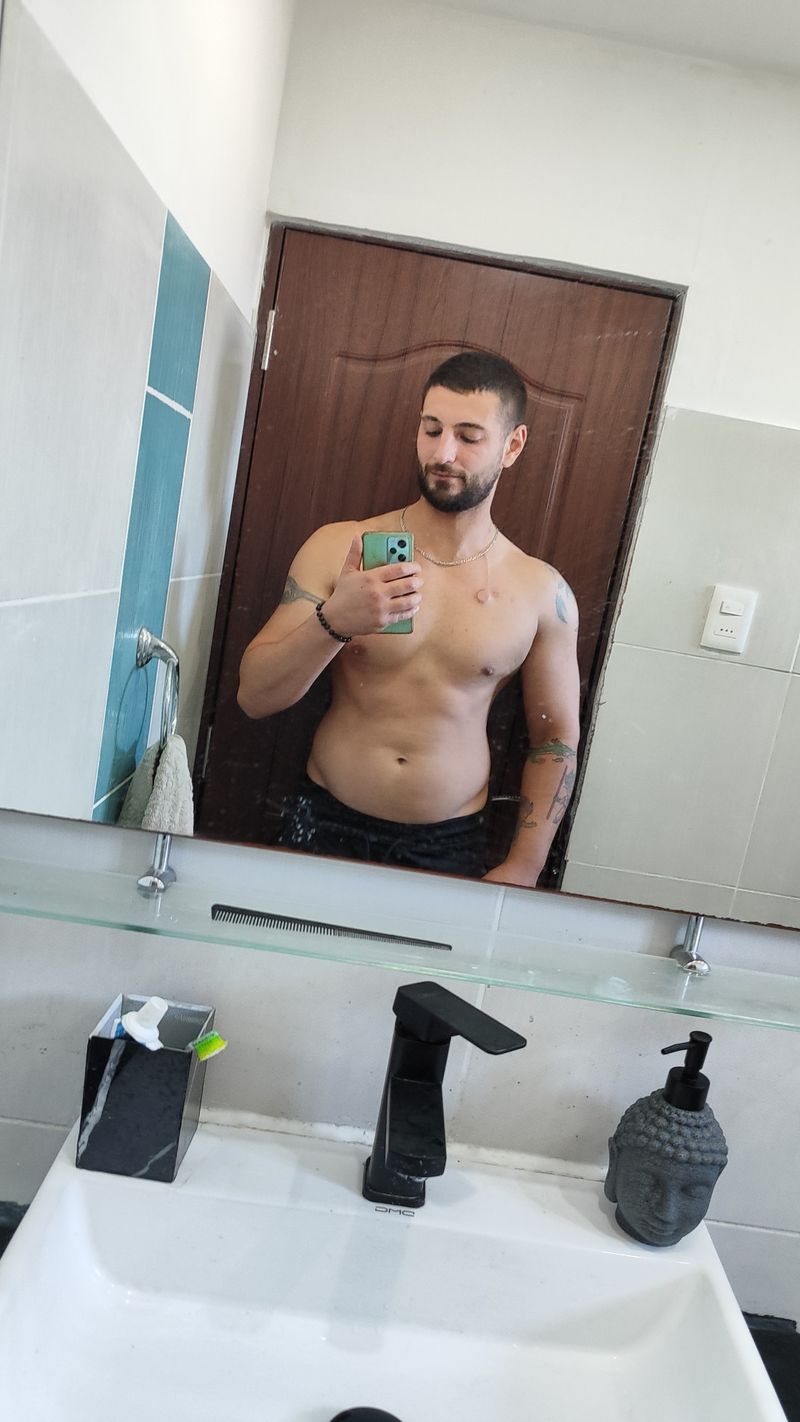 Juan, 31