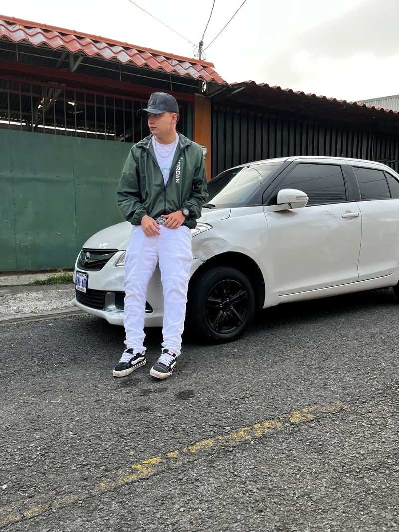 Andrey, 19
