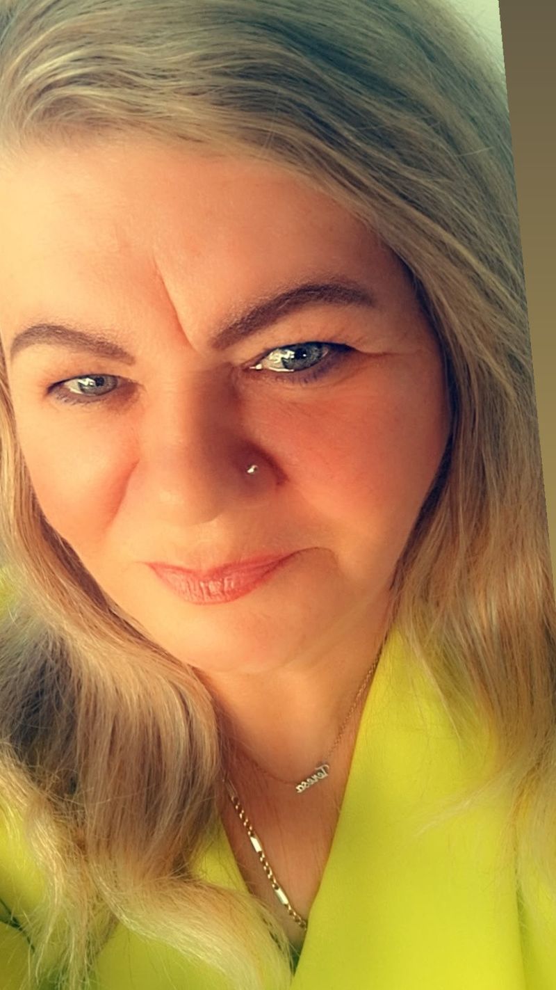 Teresa, 51