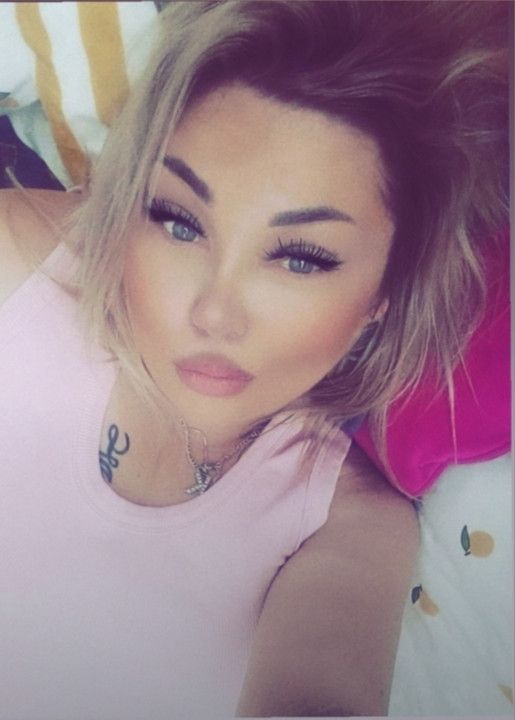 Karolina, 36