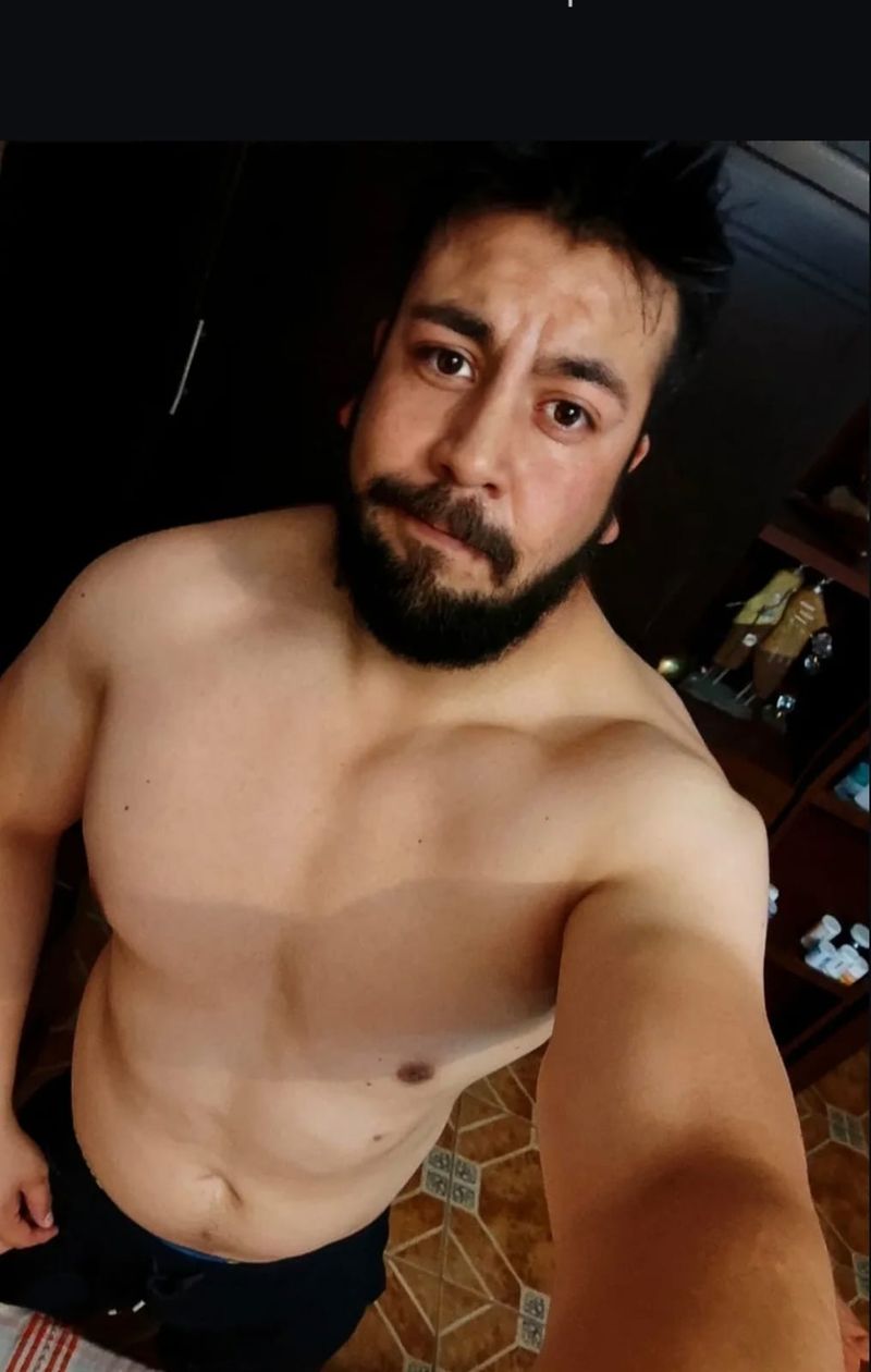 Ccharlsrdgz, 29