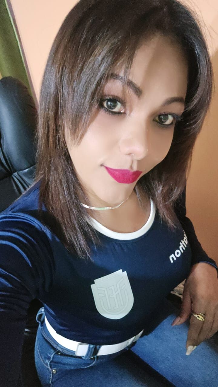 Elizabeth, 38