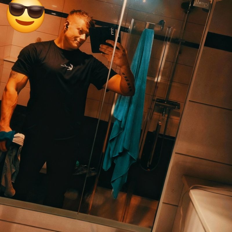 Andrzej, 35