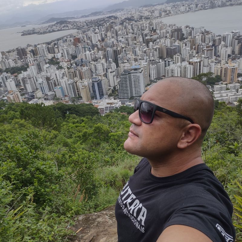 Eduardo Fernandes, 40