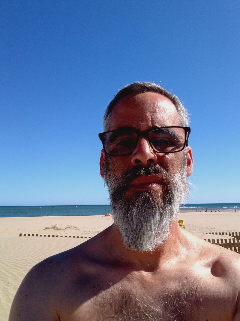 Ricardo, 44