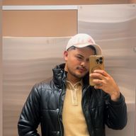 Eli, 23