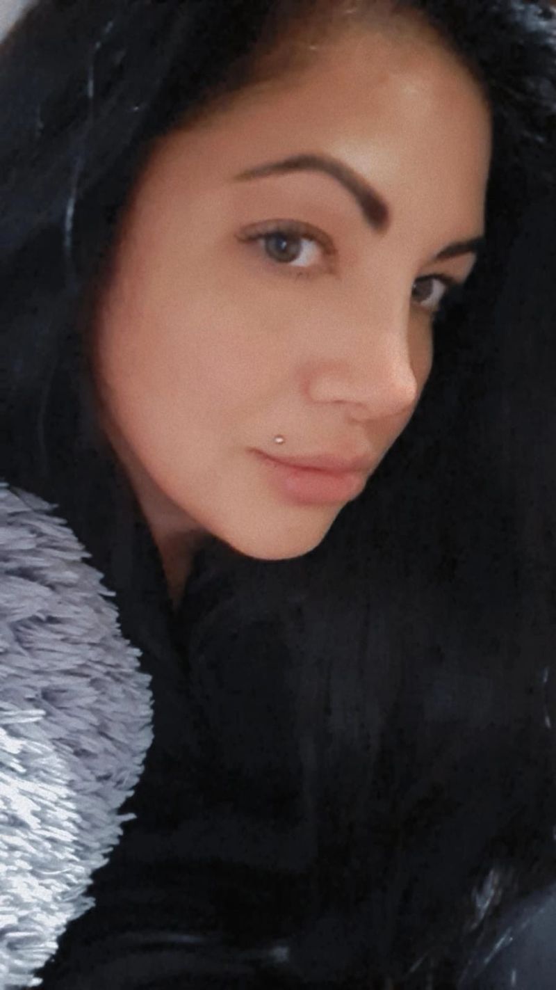 Sophie, 39
