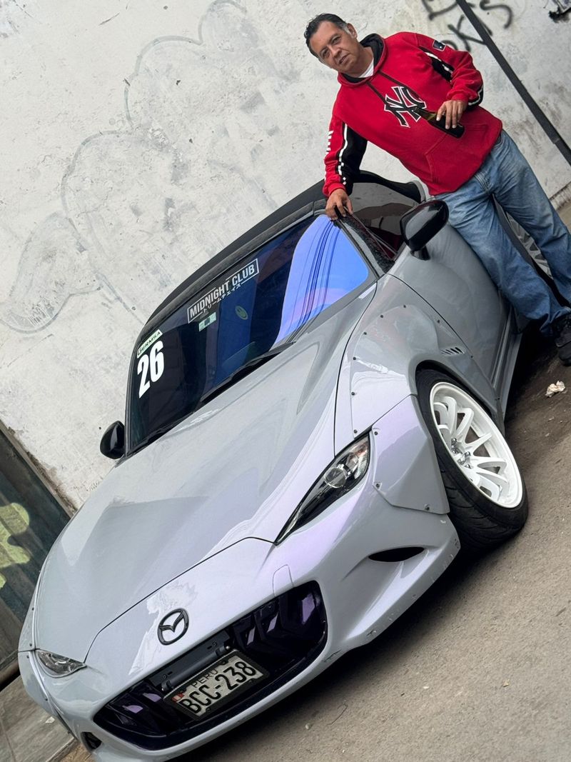 Fernando, 54