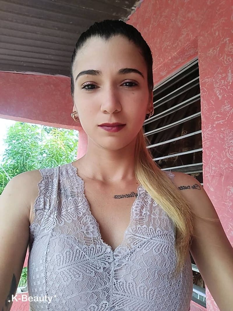 Liliannis, 29