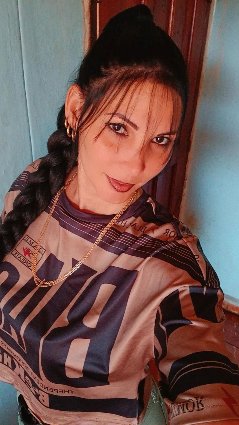 Yady, 42