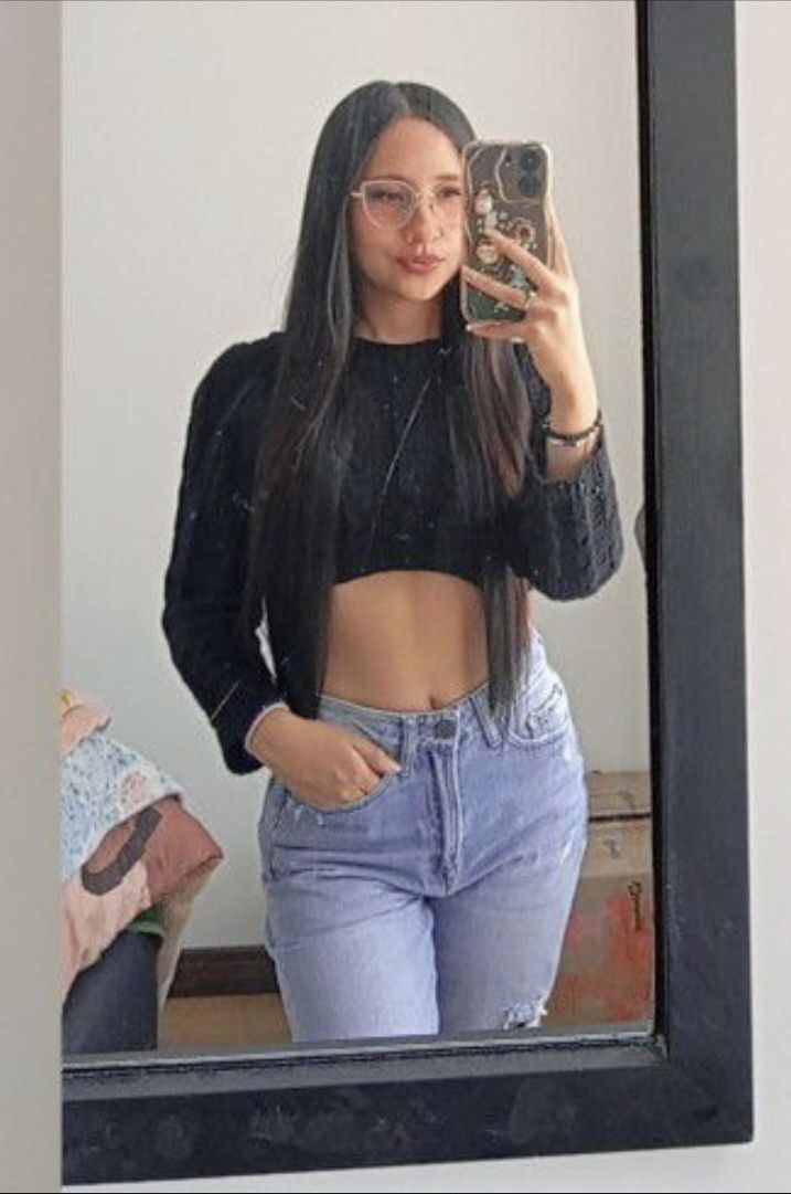 Emily, 24